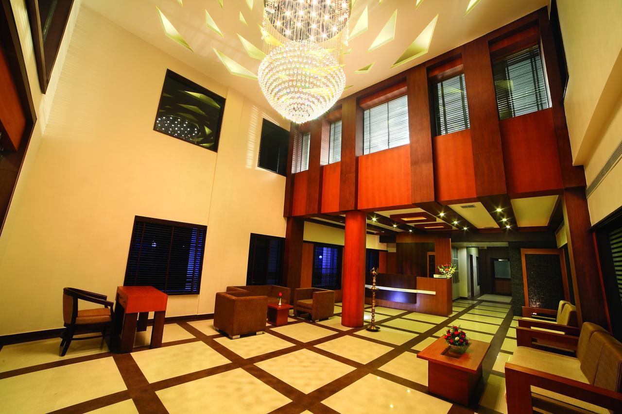 Hotel Zodiac Regency コッラム エクステリア 写真